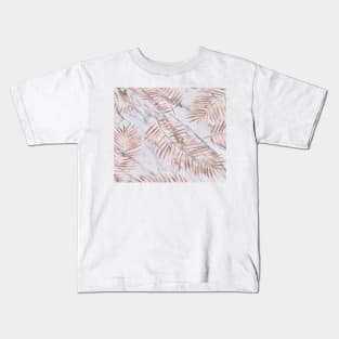 Rose gold palm fronds on marble Kids T-Shirt